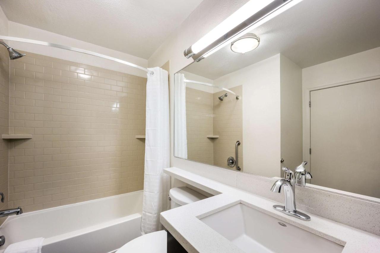 Sonesta Simply Dallas Colinas Hotel